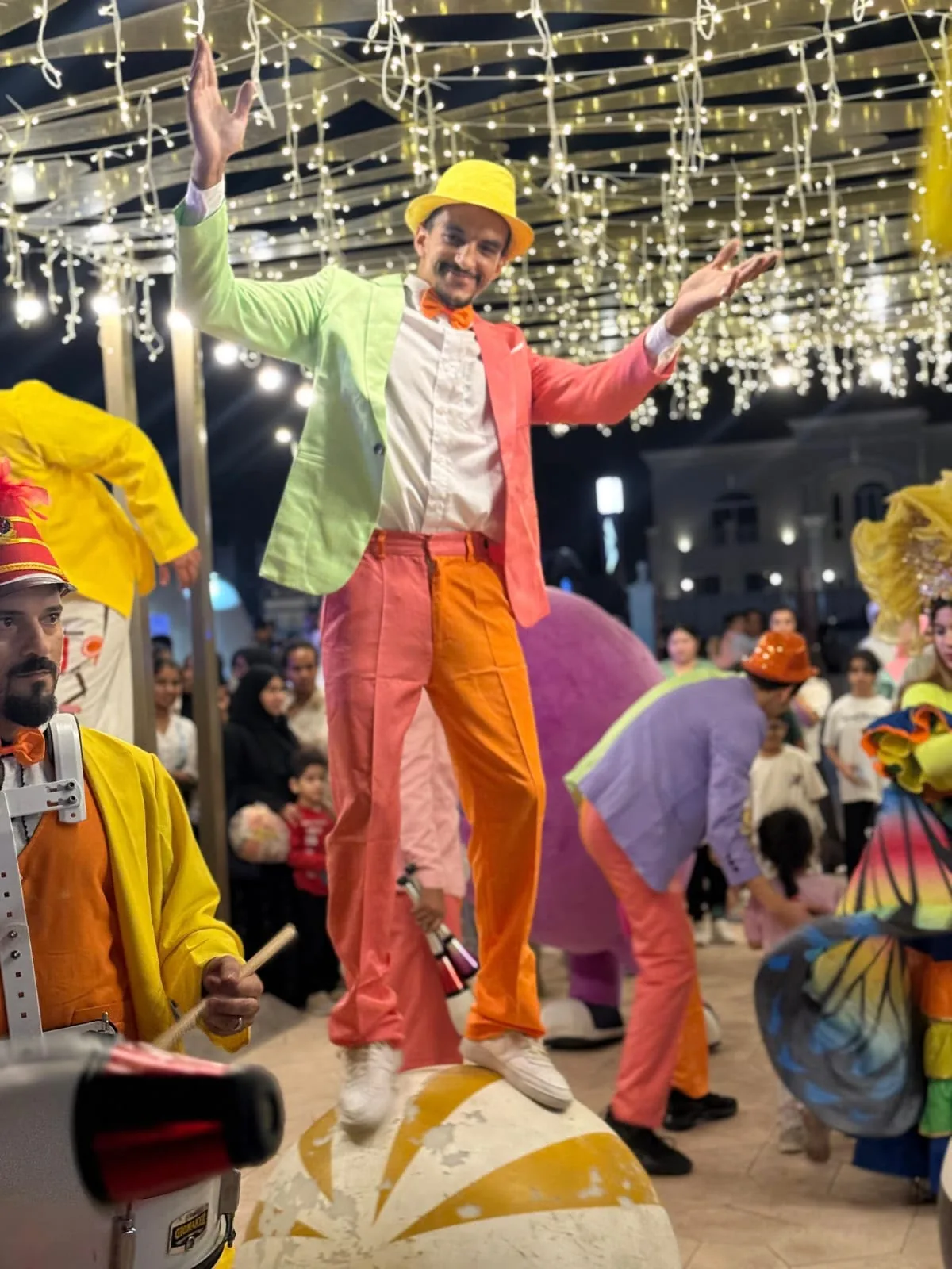 Interactive crowd entertainment